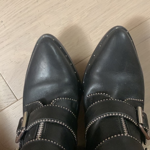 Steve Madden booties. - Picture 6 of 9